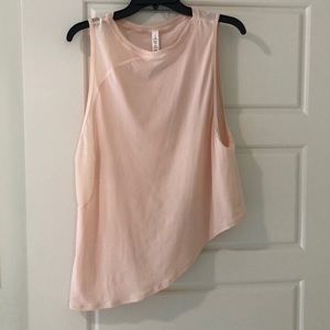 Women’s lululemon tank